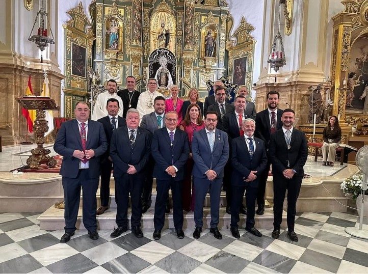 Isabel Mata toma posesión al frente de la Agrupación de Cofradías de Marbella