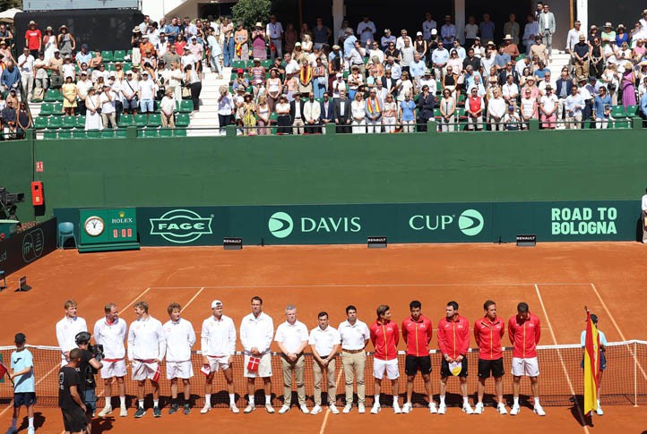Mal día para España en Marbella, que necesita una gesta en la Copa Davis
