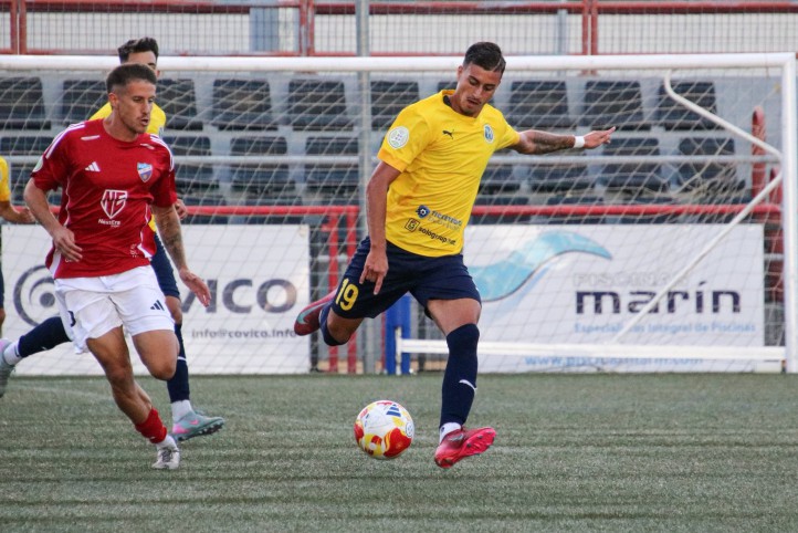 El Marbellí falla un penalti en el último minuto ante Torre del Mar (1-2)