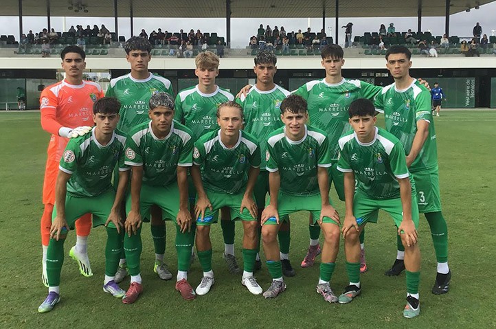 El Vázquez Cultural planta cara ante un buen Calavera (2-0)