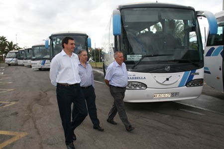 El Ayuntamiento garantiza el transporte escolar gratis a las familias con pocos recursos