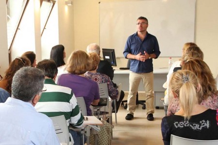 El taller de Álvaro García desborda las previsiones y obliga a cerrar la matrícula