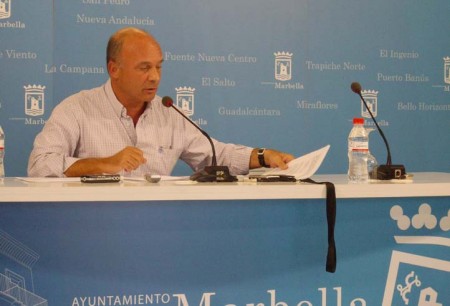 El Ayuntamiento reduce en 70 el número de delegados sindicales