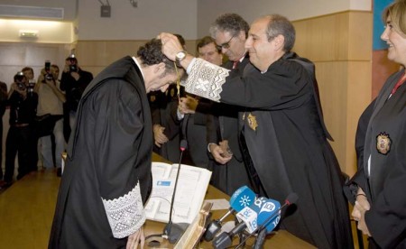 El nuevo decano del Colegio de Abogados toma posesión de su cargo