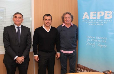Una mesa de trabajo fomentará el diálogo con los empresarios y comerciantes de Puerto Banús