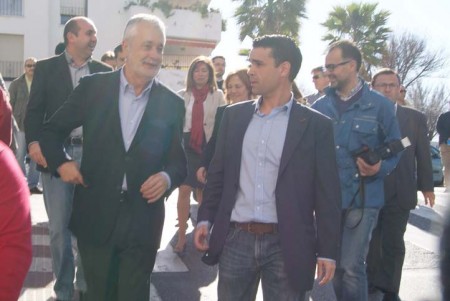 José Antonio Griñán acepta renegociar la devolución del préstamo, sin condiciones previas