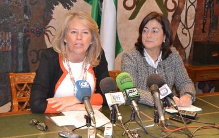 El Ayuntamiento recupera los cementerios y los entregará a una nueva empresa que los mejore