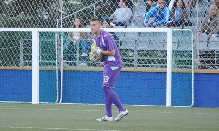 El Atlético Marbella solo puede empatar en Mijas (0-0) y se aleja de los puestos de ascenso
