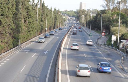Izquierda Unida pide que se habiliten pasos de peatones en seis glorietas próximas a la autovía