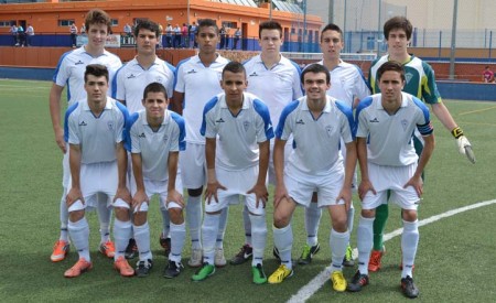 Los juveniles del Marbella se reparten 1.050 euros de prima y se entrenarán con el primer equipo