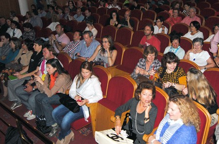 La Asociación de Amigos del Teatro vuelve a las tablas con otra adaptación de una obra de Darío Fo