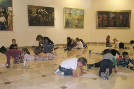 El Museo Ralli de Marbella muestra sus obras a escolares del municipio
