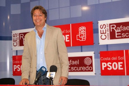 El PSOE señala que el Ayuntamiento dejó de invertir 8,5 millones de euros presupuestados en obras en 2011