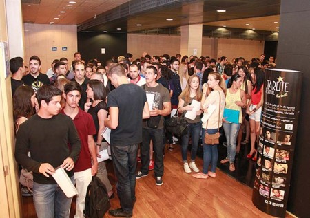 Más de 350 personas optan a los 80 puestos de trabajo que ofrece en esta edición el Starlite Marbella