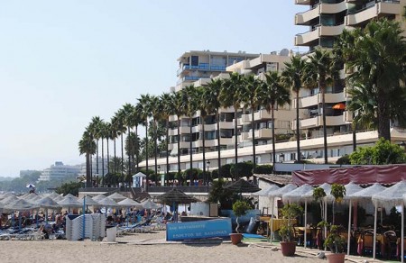 La ola de calor deja en Marbella una máxima de 30 grados el miércoles