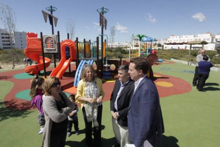 El PSOE exige al Ayuntamiento que acometa el mantenimiento del parque de Bello Horizonte