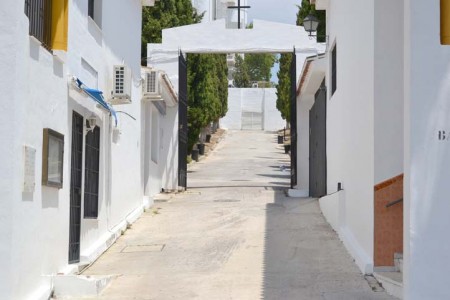 El Ayuntamiento anuncia un acuerdo con la LFP sobre el cementerio Virgen del Carmen de Marbella