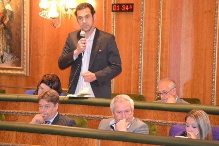 IU presenta una moción urgente para que el Ayuntamiento se oponga a la privatización de servicios públicos