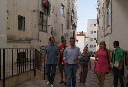 El PSOE pide un plan para embellecer y rehabilitar fachadas en los barrios