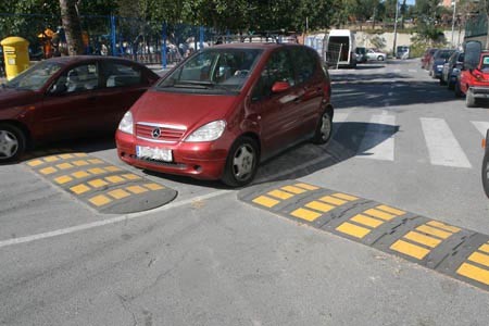 OSP pide que se revisen los badenes y reductores de velocidad
