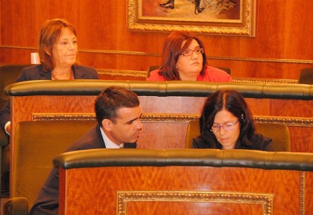 El PSOE recurrirá al Defensor del Pueblo andaluz por el 