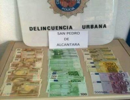 Detenidos dos hermanos por robar a un feriante en San Pedro Alcántara