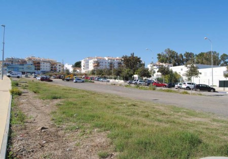 El PSOE pide consenso para ubicar la terminal de autobuses de San Pedro