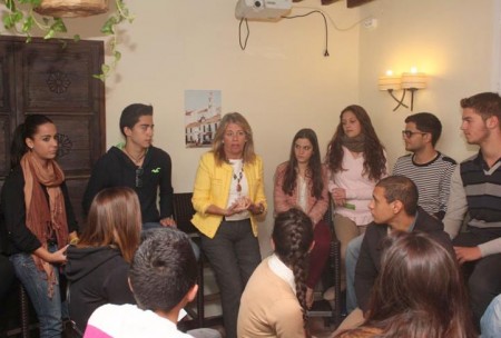 NNGG crea un Club Joven para aglutinar a chicos de 14 a 18 años