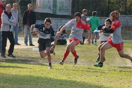 Los sub'16 y sub'14 del Marbella RC derrotan al CR El Estrecho