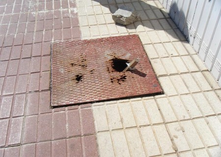 Vecinos de San Pedro sufren una subida de tensión eléctrica por los daños de las ratas en las arquetas