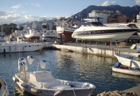 La Junta advierte de un nuevo expediente si no se cumplen los plazos con el puerto de La Bajadilla