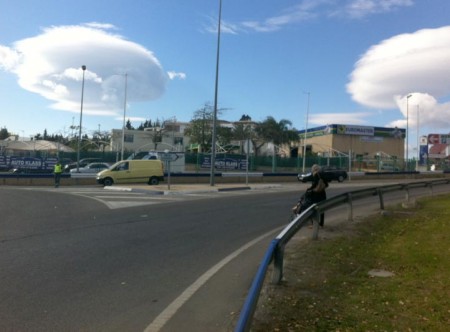 Los jóvenes de OSP reúnen 3.000 firmas para pedir la pasarela sobre la carretera de Ronda