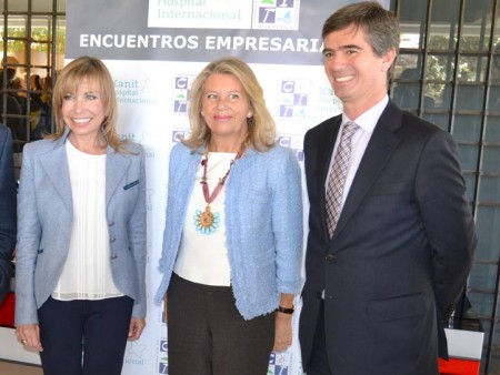 La alcaldesa pide al empresariado que crea en el proyecto de Marbella