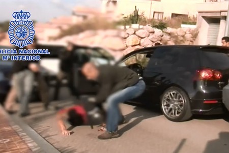 Macrooperación contra una red de estafas millonarias que operaba en Marbella y Barcelona