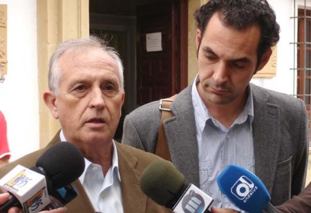 IU exige explicaciones a la regidora y que no se escude en su vida privada