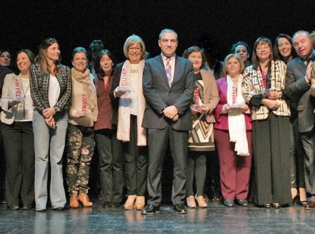 Ser Humano Marbella recibe uno de los premios 