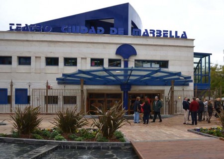 Marbella homenajea a diez entidades en los I Premios de la Cultura