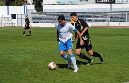 El Marbella FC no puede permitirse tropezar ante Los Villares