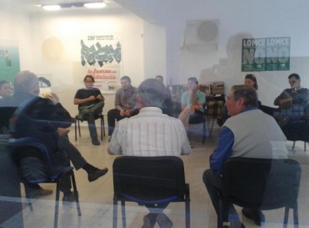 IU debate sobre los problemas de San Pedro y plantea soluciones