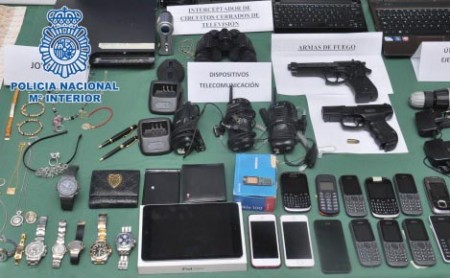 Desmantelan un grupo que robaba en chales de la Costa del Sol