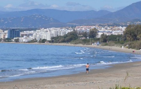 El PSOE denuncia la construcción de una discoteca en El Pinillo