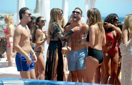 La TV británica graba en Marbella un escandaloso 