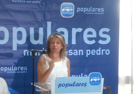 Ángeles Muñoz pide a los militantes que se movilicen contra la Junta