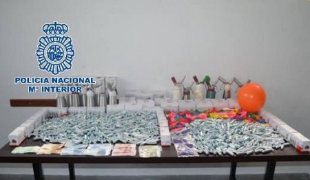 Cinco detenidos en Marbella por vender globos de óxido nitroso