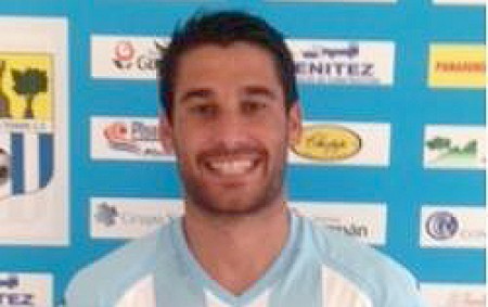 El San Pedro incorpora con polémica al delantero Salva García
