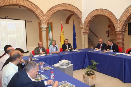 La alcaldesa destaca el récord de 138 nuevos negocios abiertos en agosto