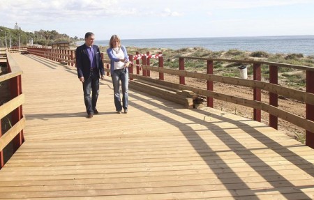 La Senda Litoral se extiende por el este de Marbella hacia Río Real