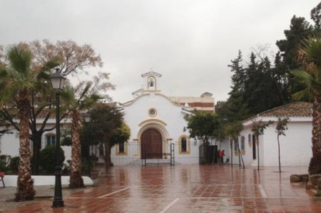 Vecinos de El Ángel reclaman un colegio público para la colonia