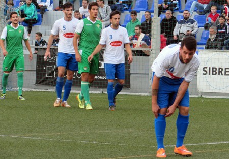 Doblete de Loren para ponerse pichichi y estreno goleador de Nereo