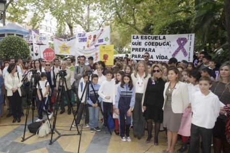 Marbella reafirma su rechazo a la lacra social de la violencia de género